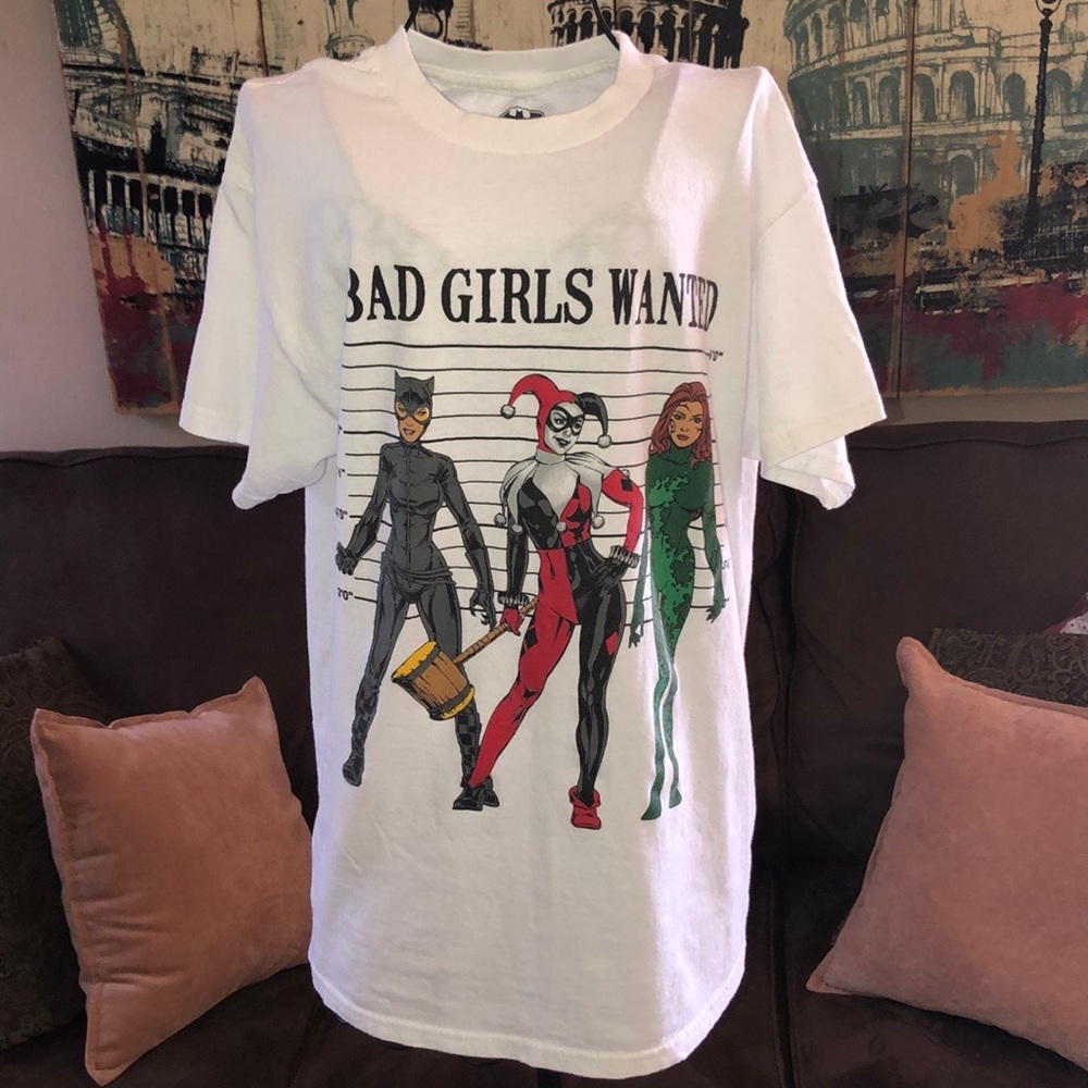 Batman Villain Gotham Siren T-Shirt